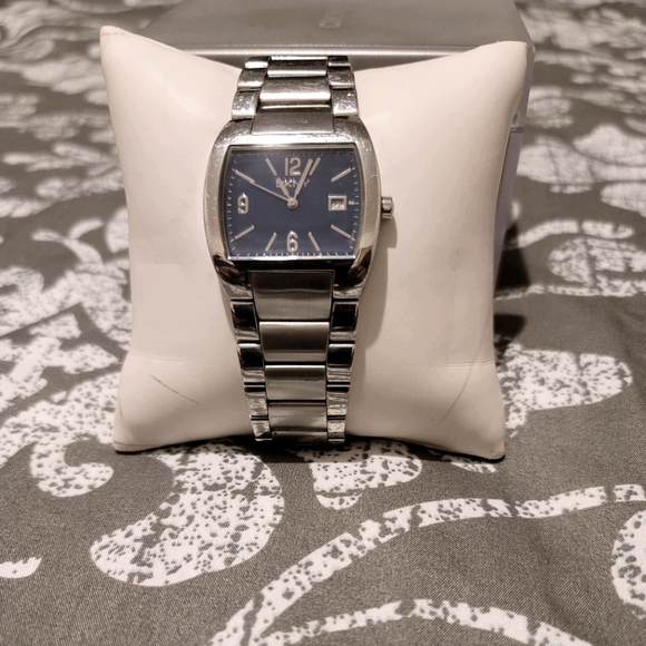 Mens Watch ⌚Gently Worn DKNY battery needed - Picture 1 of 3